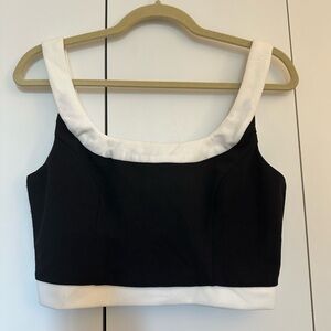 Lulu’s NWT classy contrast cropped tank top